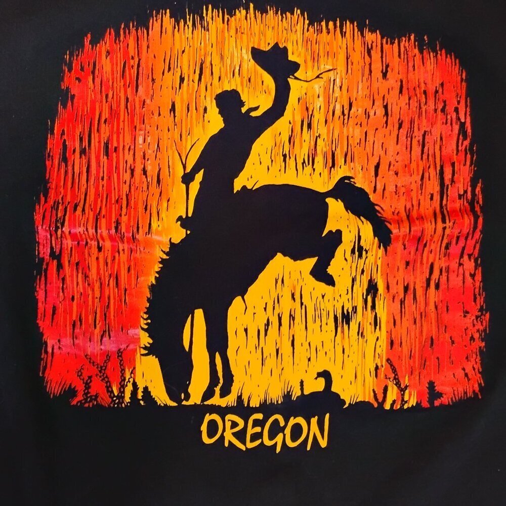 Deadstock Vintage 90s Oregon Cowboy Bronco Horseback T-Shirt